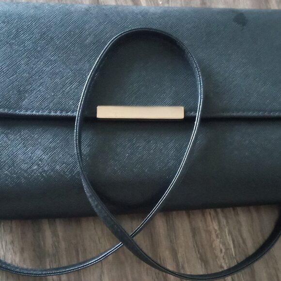 H & M Crossbody Bag 11" x 7" Kiss Lock, Polyester Black Just Like New - Picture 3 of 4